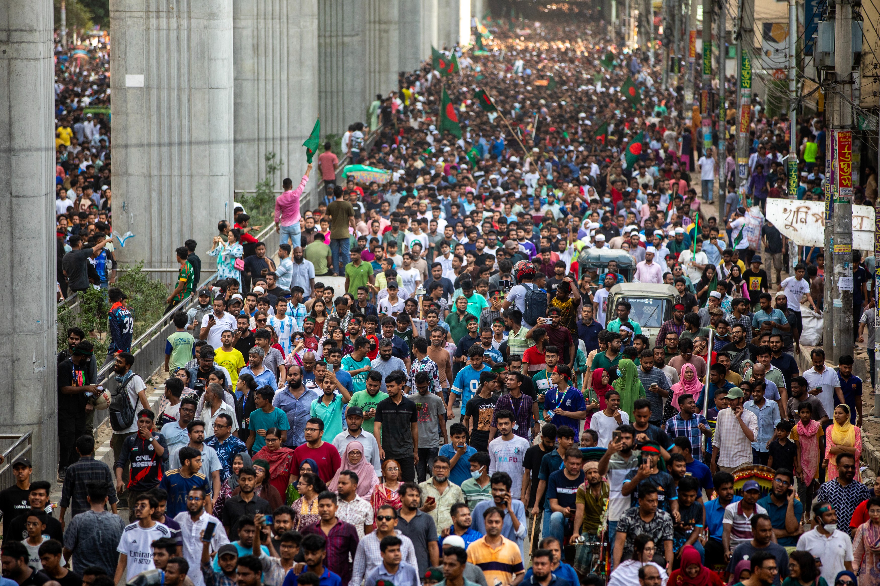 A walk through free (?) Dhaka