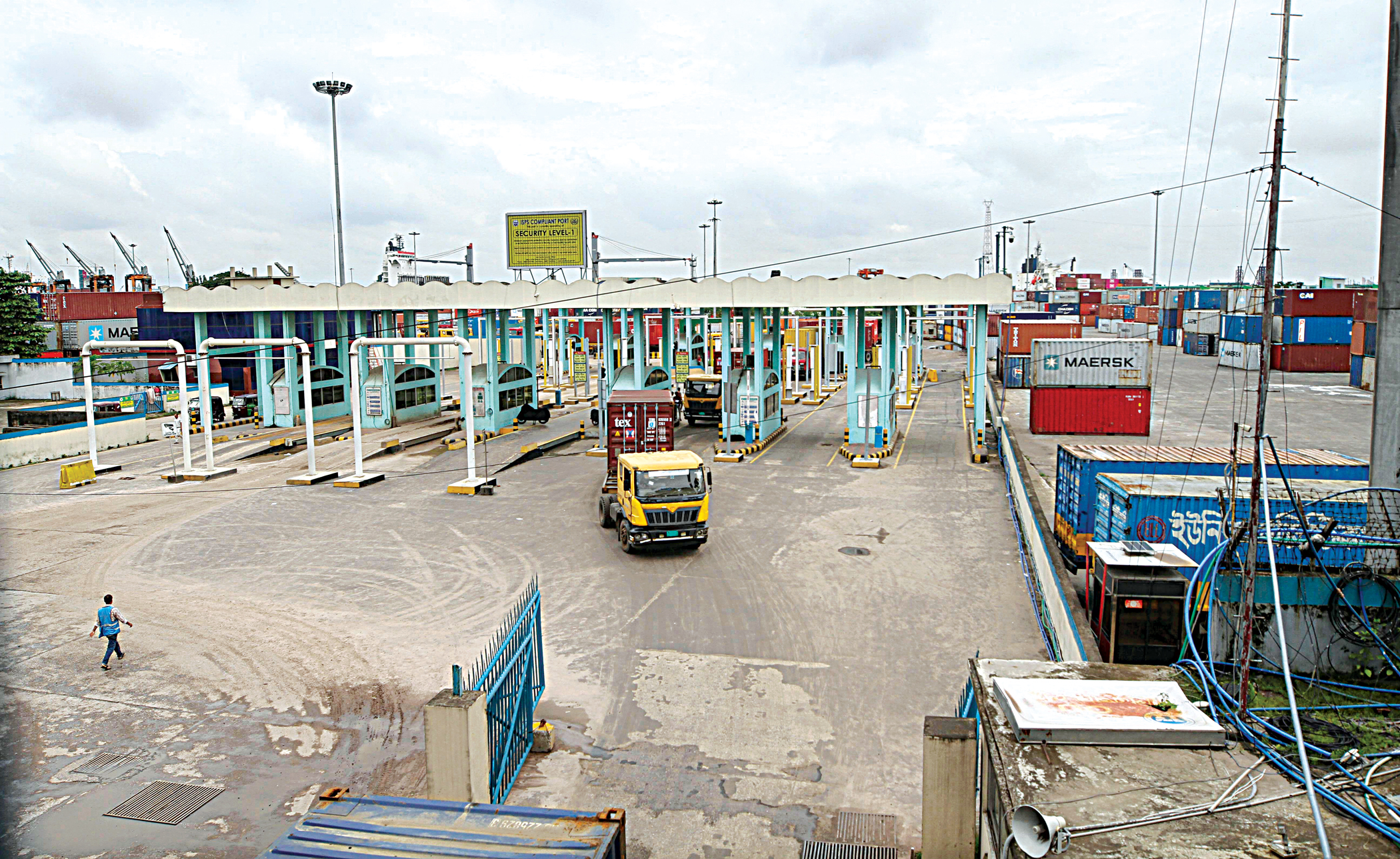 No time to spare in stabilising economy: experts