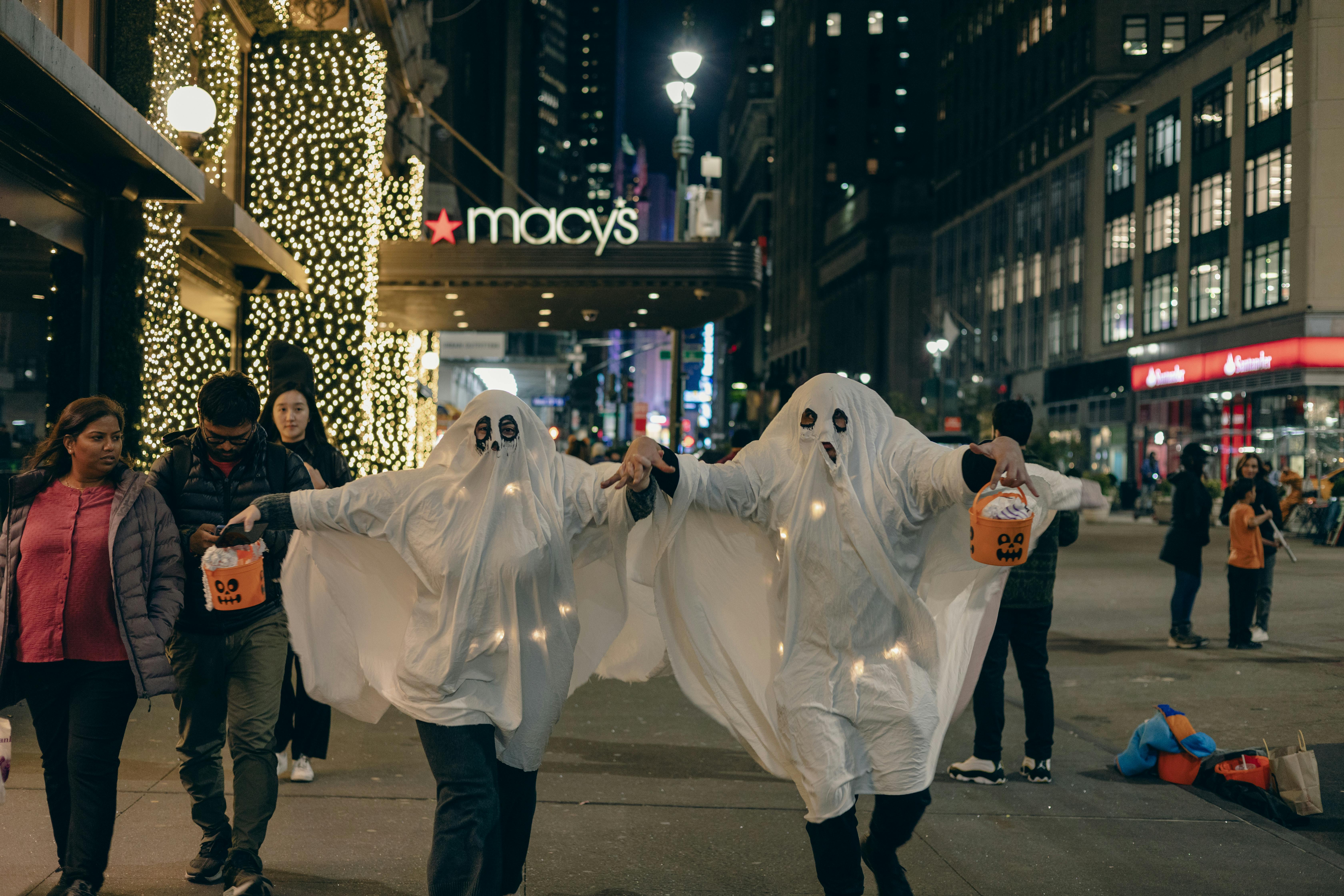 Seeking thrills? These 7 Halloween destinations will haunt your dreams!