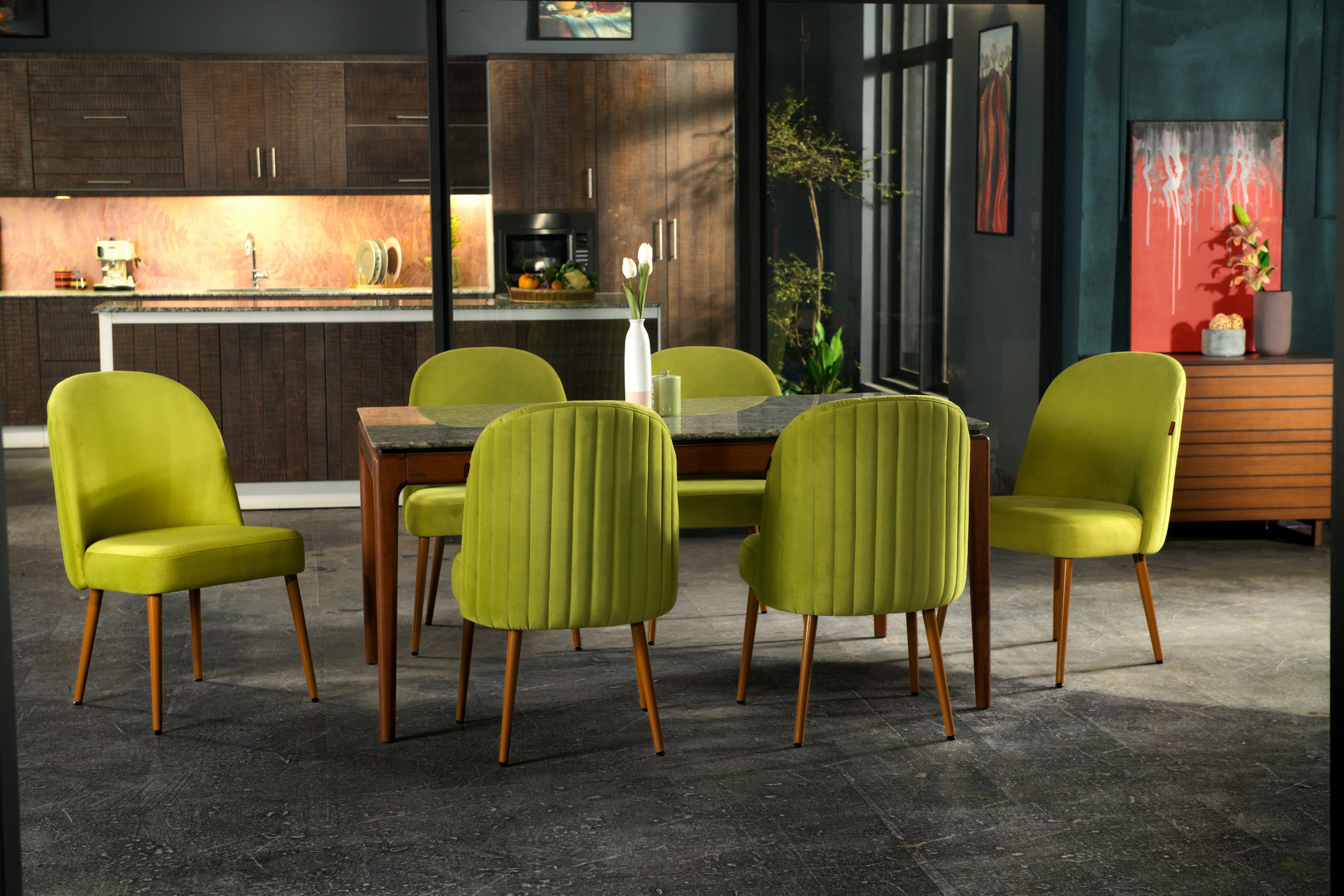 How to design a dining room chic enough for Instagram, but within your budget