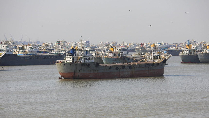 New policy for goods transport by lighters draws opposition