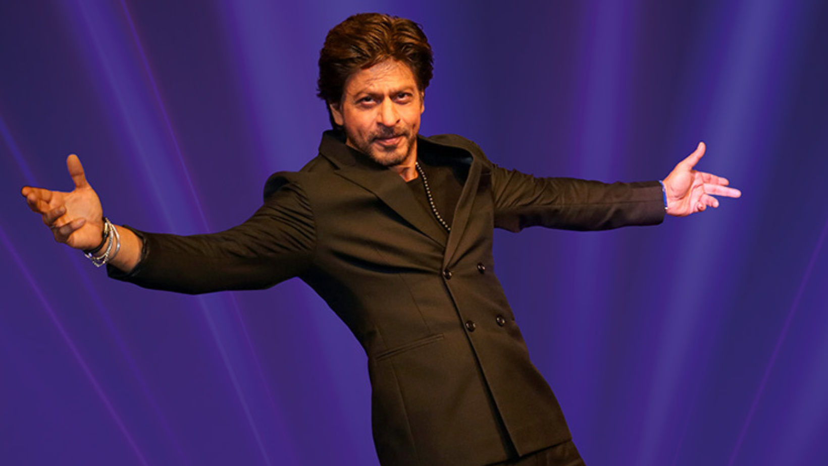 The Academy honours SRK’s birthday with an iconic film scene 