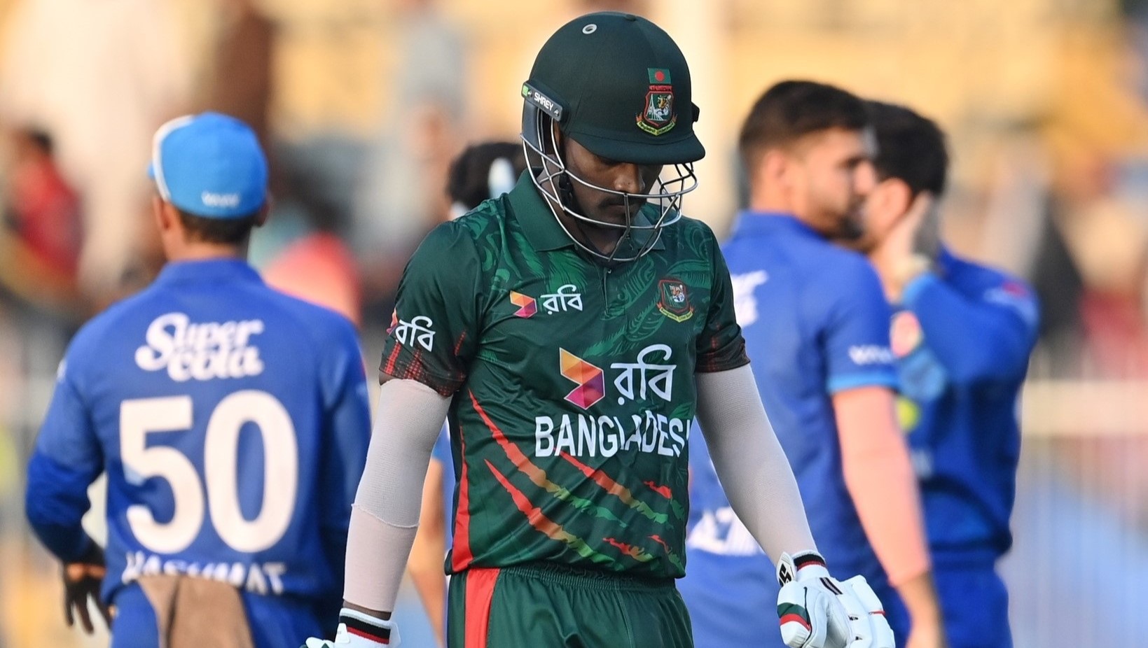 A half-cooked vintage ODI show