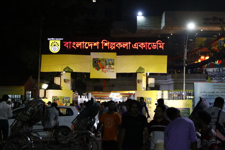 175 cultural activists call for a separate film division at BSA