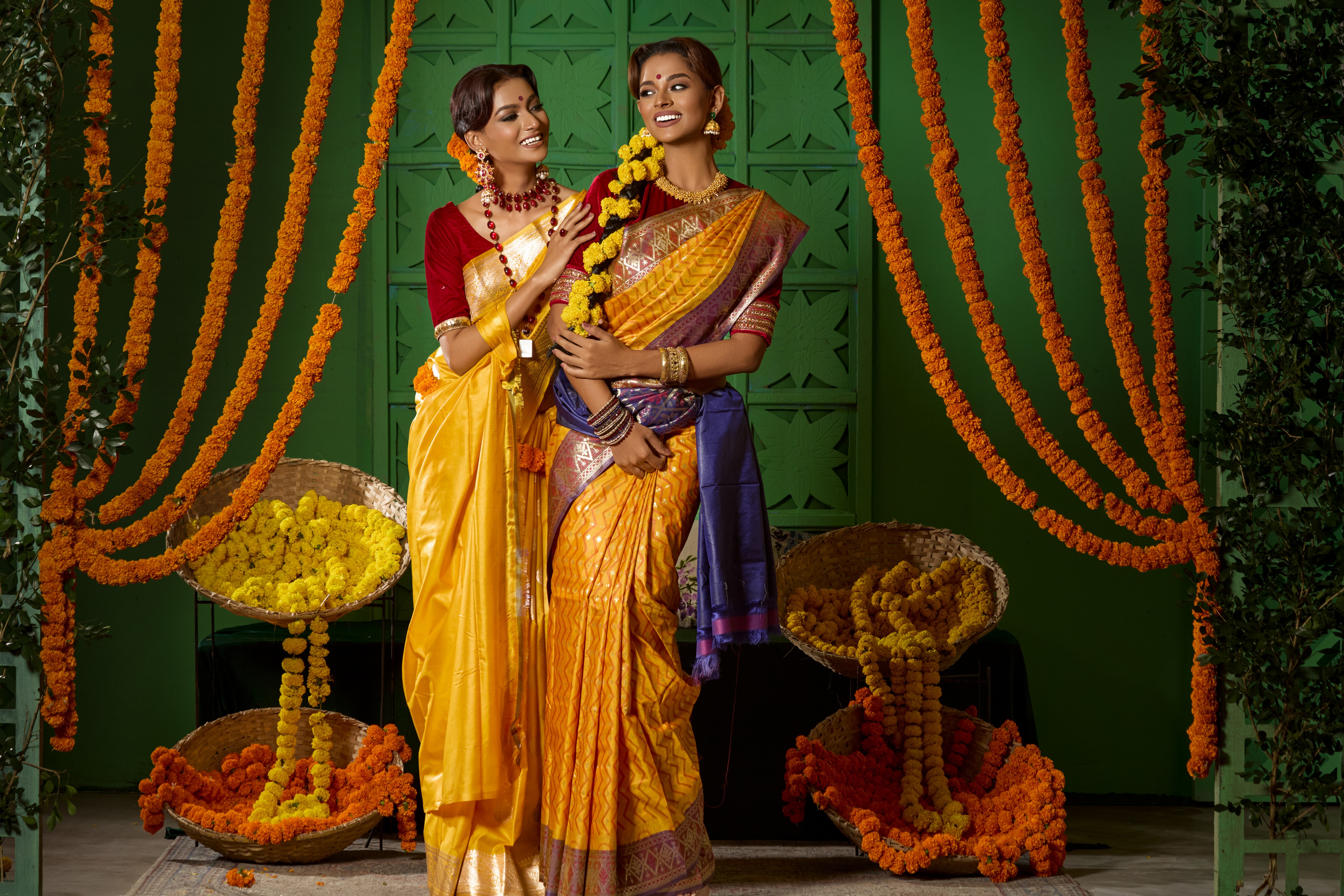 Holud Shondha: Keeping it simple amidst wedding chaos