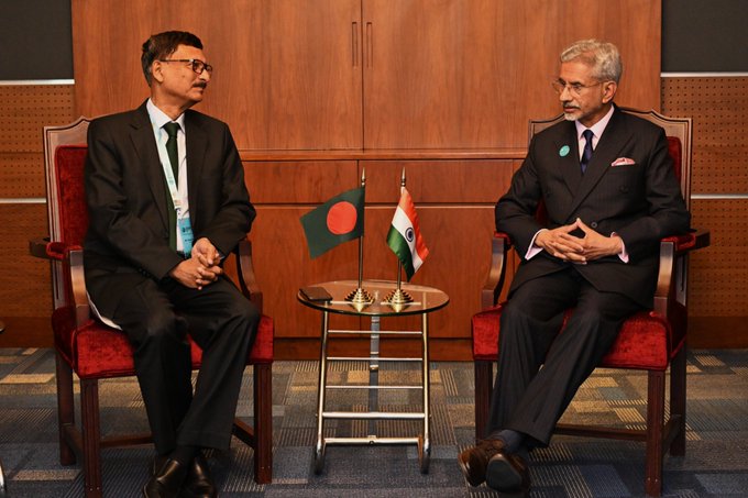 Dhaka, Delhi for addressing challenges