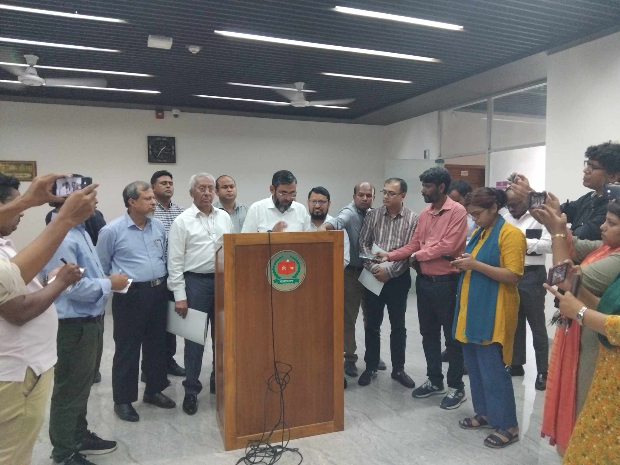 No opinion on reconstitution, commission working neutrally: EC Sanaullah