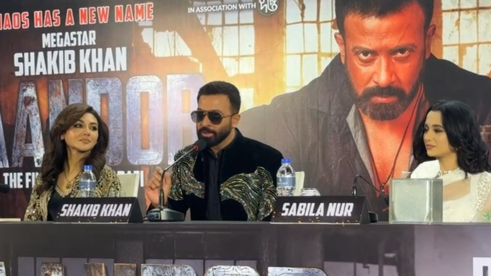 ‘Taandob’ is the best film of your career: Shakib Khan to Rafi 