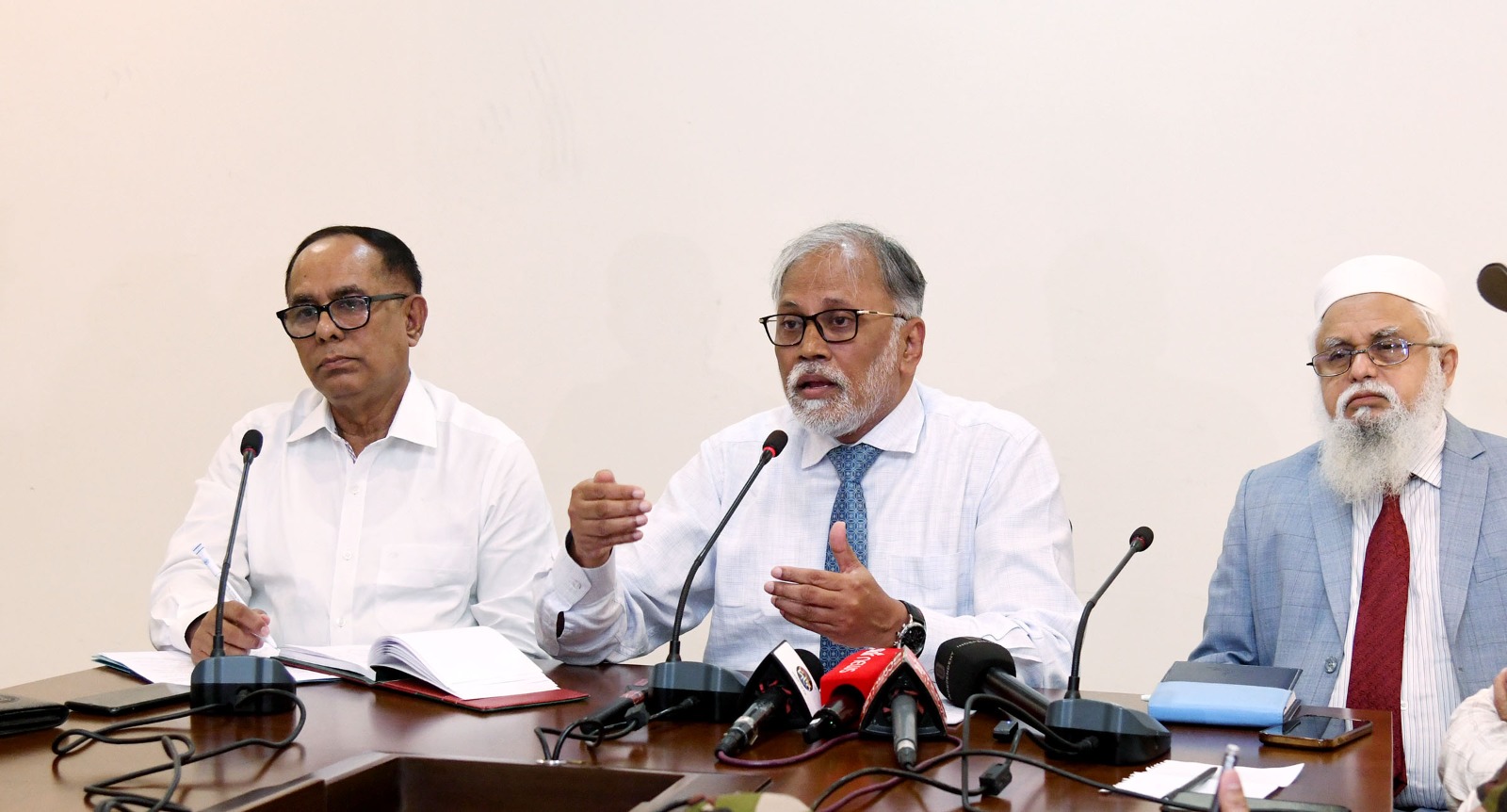 Govt to fix prices of essential medical tests