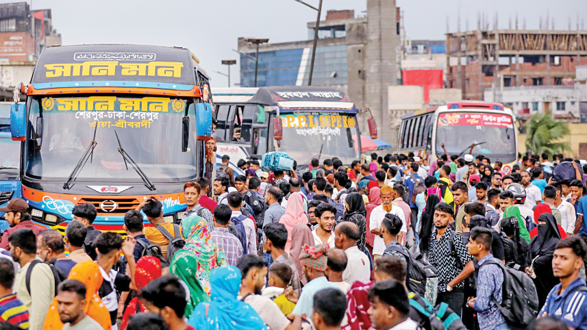 Buses seen during the Eid-ul-Azha homebound journey rush. Photo: Photo: Mehedi Hasan