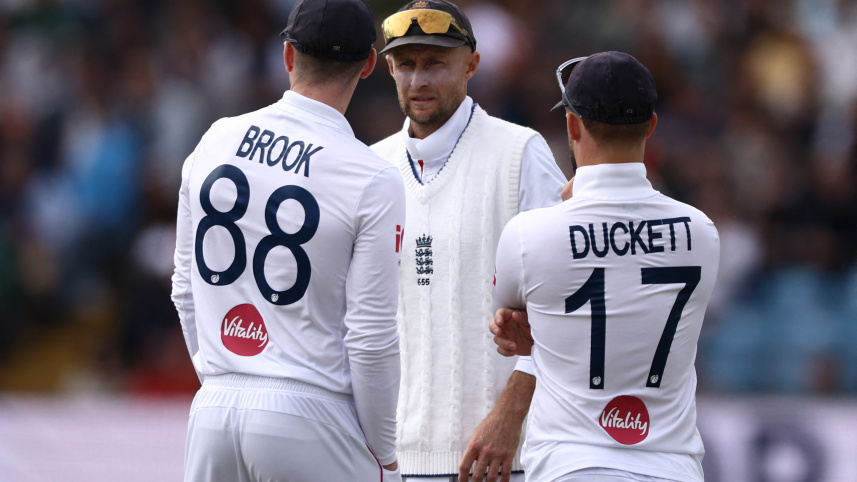 2026-08-21T112115Z_1925910273_UP1EM8L0VJELZ_RTRMADP_3_CRICKET-TEST-ENG-PAK.JPG