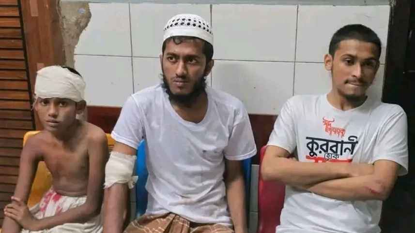 The injured were taken to Brahmanbaria 250-bed General Hospital and other hospitals. Photo: Collected