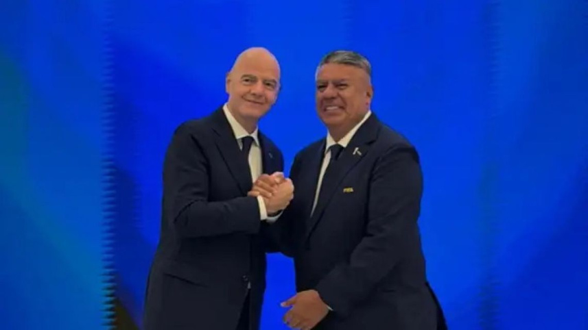 Argentina and Mexico support FIFA president Infantino