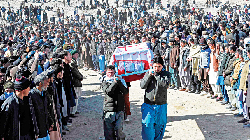 Pakistan-protesters-death-miners.jpg