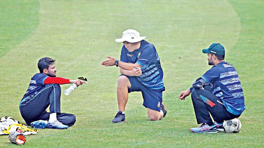 Bangladesh-head-coach-Russell-Domingo.jpg