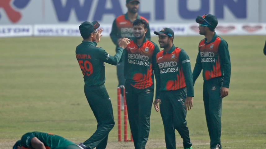 Shakib in Second WI ODI (1).jpg