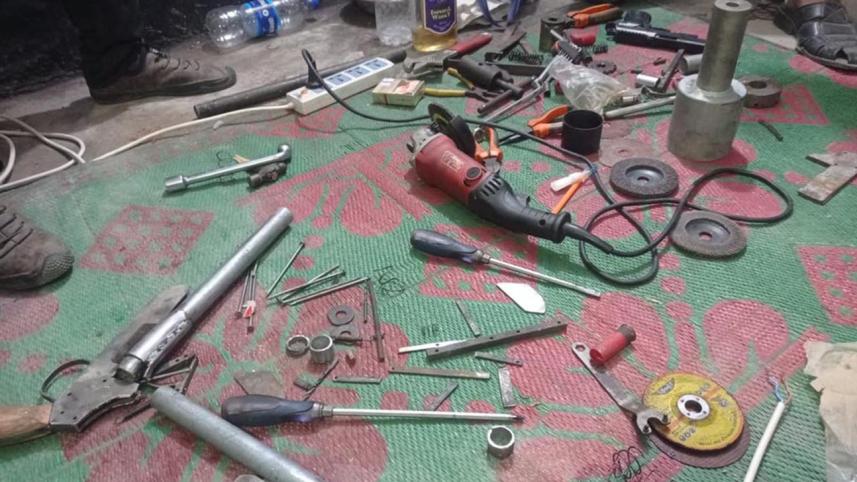 Pabna Photo (Arms)-2.jpg