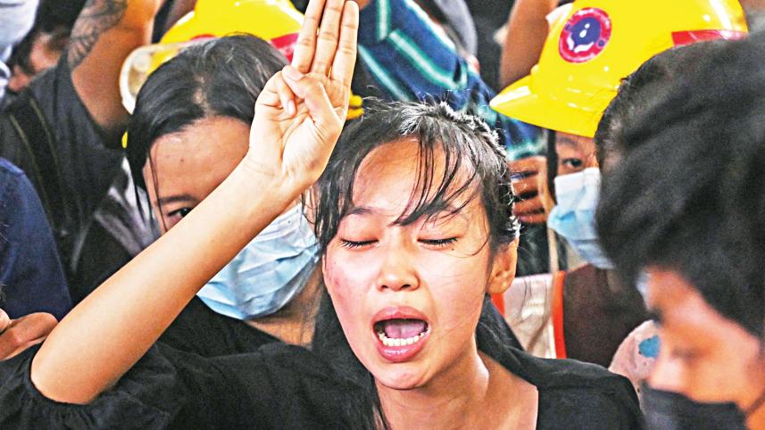 myanmar-protest-salute.jpg