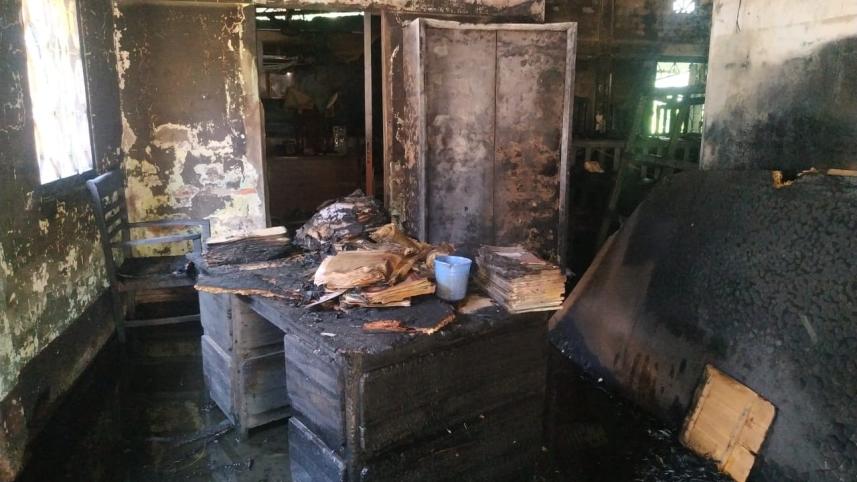 Moulvibazar Terrible fire in a union Parishad, loss of half crore taka pic (3).jpg