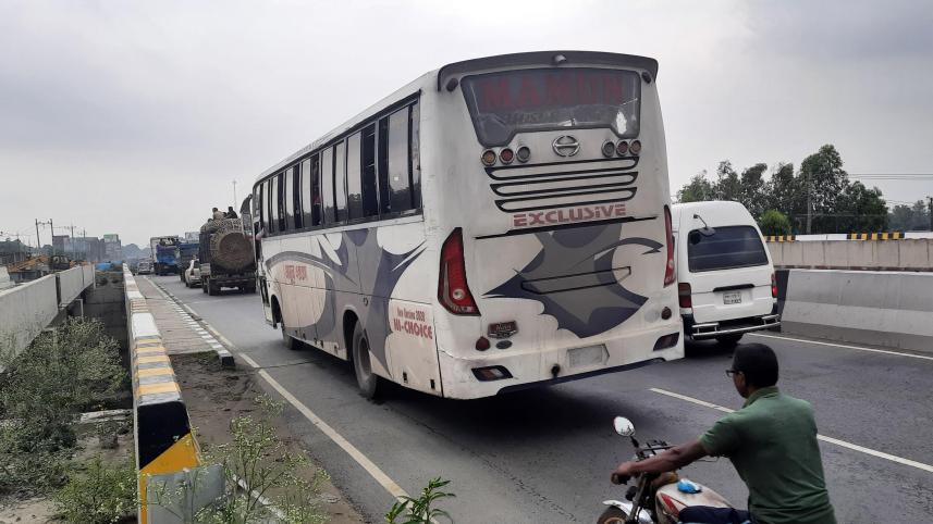 Dhaka-Tangail highway bus plying- Final.jpg