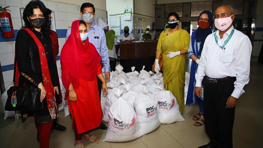 On Tuesday, 4th May staple was gifted to 250 families of underserved cancer patients at National Institute of Cancer Research and Hospital sponsored by IPDC Finance Ltd and distributed by Bangladesh Cancer Aid Trus.jpg