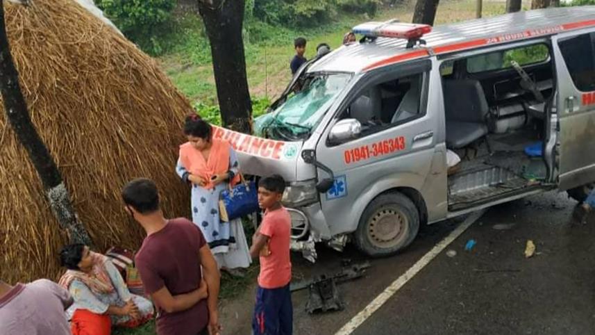 Manikganj road accident-1.jpg