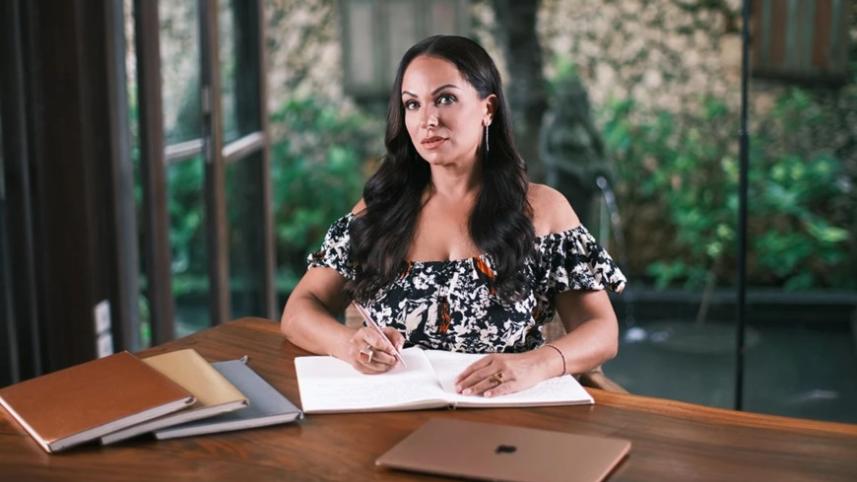  Generations of Women Have Fallen For The Same Story – It’s Time To Change The Narrative, Says Leah Steele