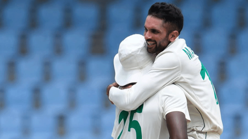 Keshav-Maharaj.gif