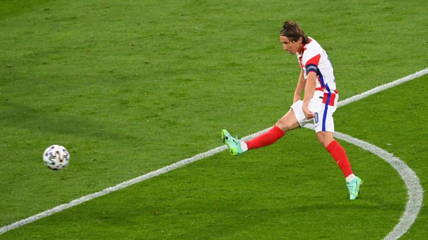 2021-06-22T204246Z_1769720995_UP1EH6M1KNVO5_RTRMADP_3_SOCCER-EURO-CRO-SCO-REPORT (1).jpg