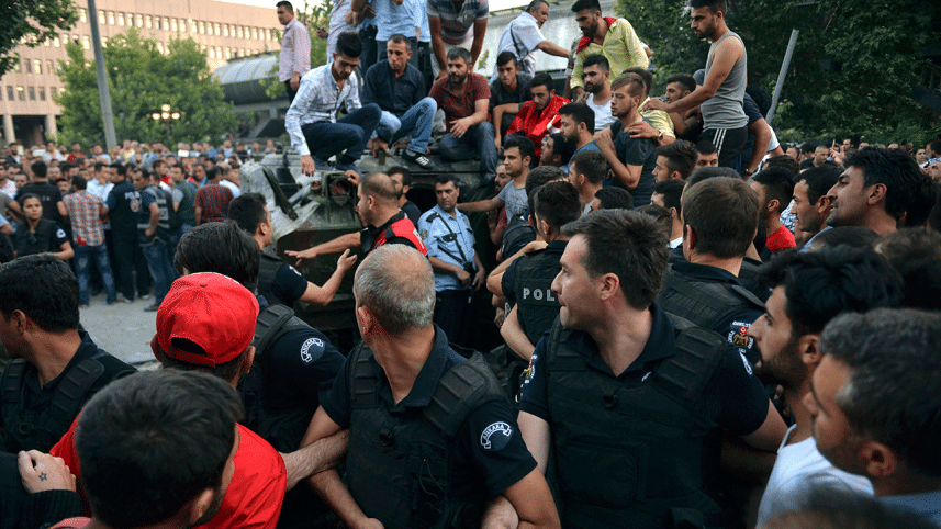 2 TURKEY-SECURITY.gif