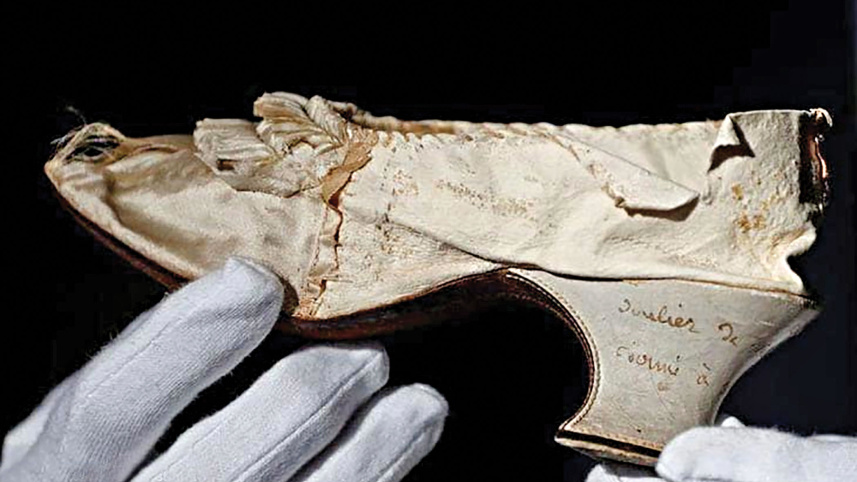 A-white-shoe-made-of-silk.jpg