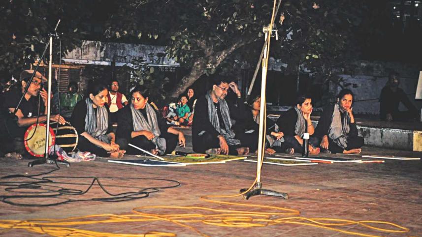 A Chat with Dhaka Ronggopith