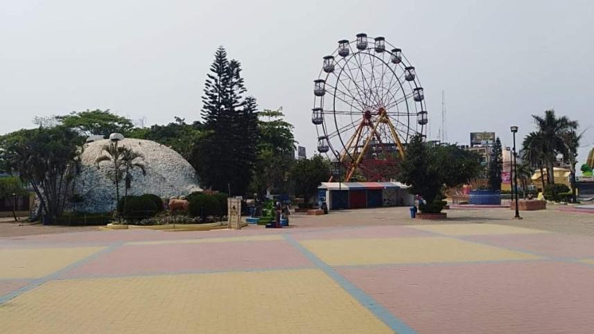 amusement.jpg