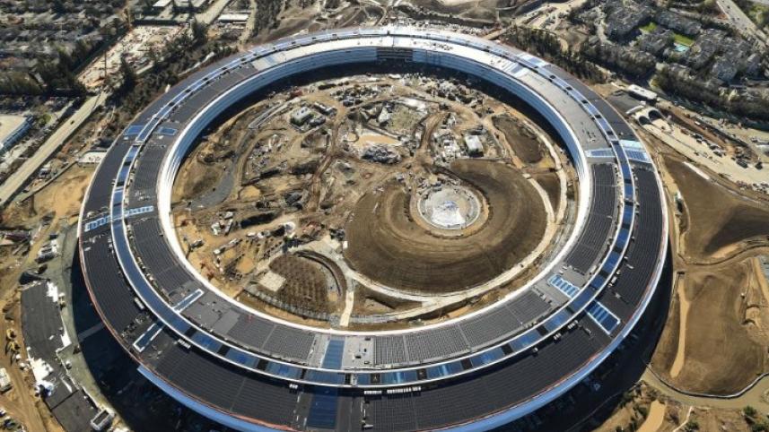 Apple new campus.jpg
