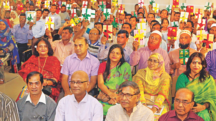 award for school teachers.jpg