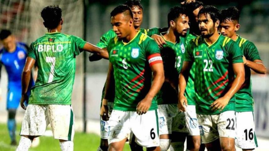 Bangladesh football team.jpg
