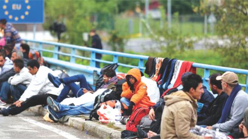Bangladesh fruit pickers in Greece
