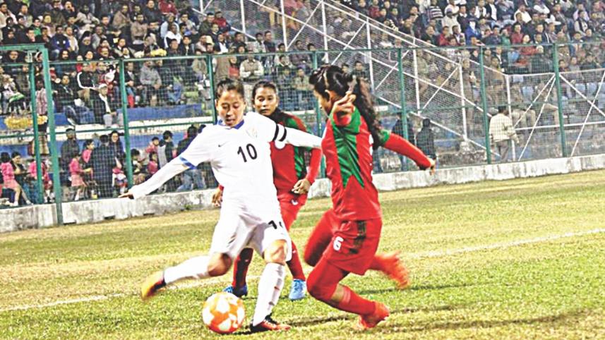 bangladesh vs india womens football.jpg