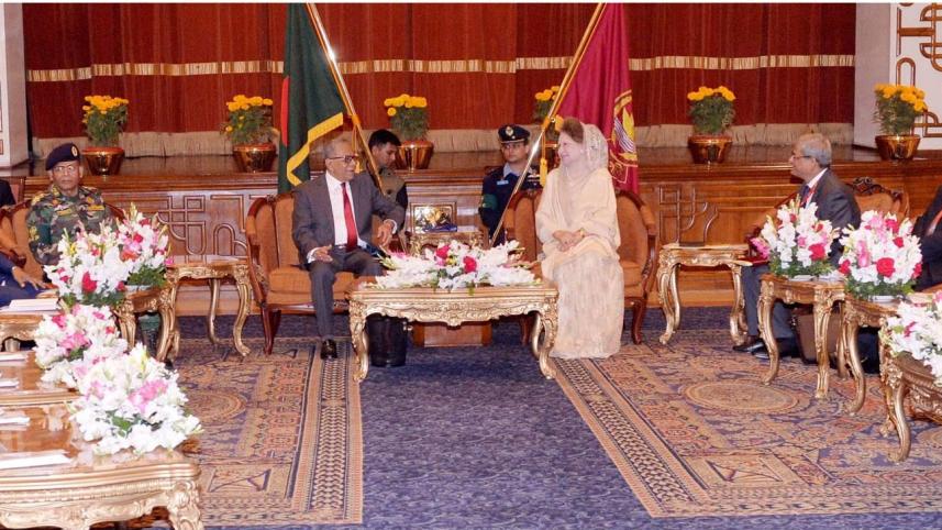 BNP pick's AL's pledge