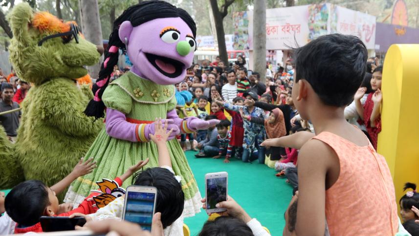 book fair little 1.jpg