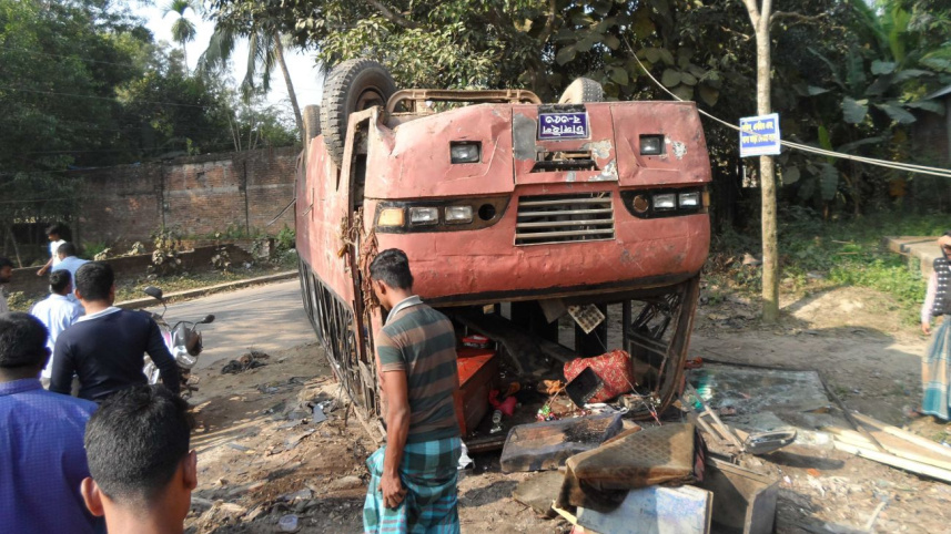 bus accident sreepur.jpg