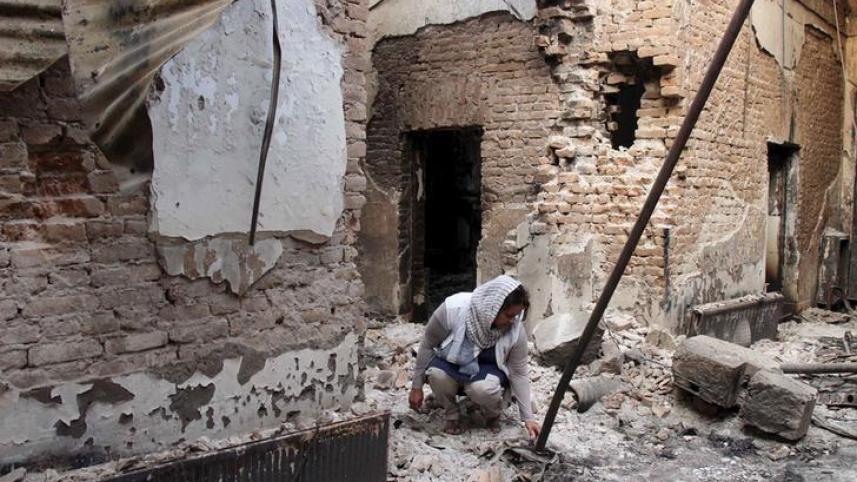 b&w-images of war.jpg