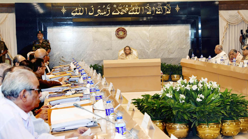 Prime Minister orders technocrat ministers to resign