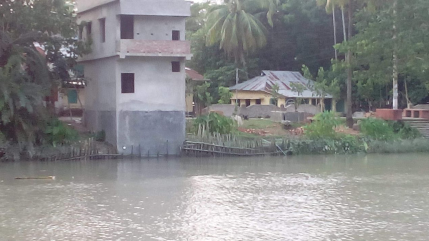 canal land Jhalakathi.jpg