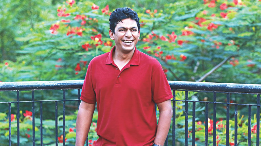 Chanchal juggling.jpg