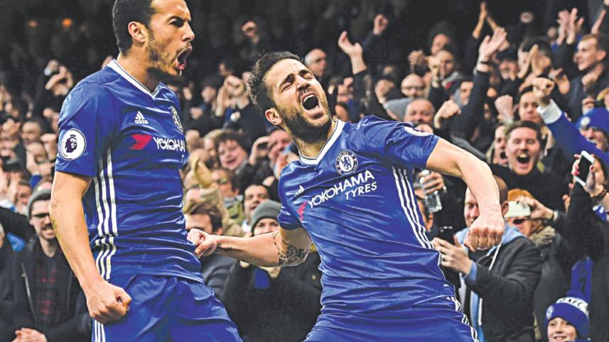 Chelsea midfielder Cesc Fabregas.jpg