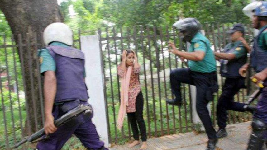 cops attack on protesters