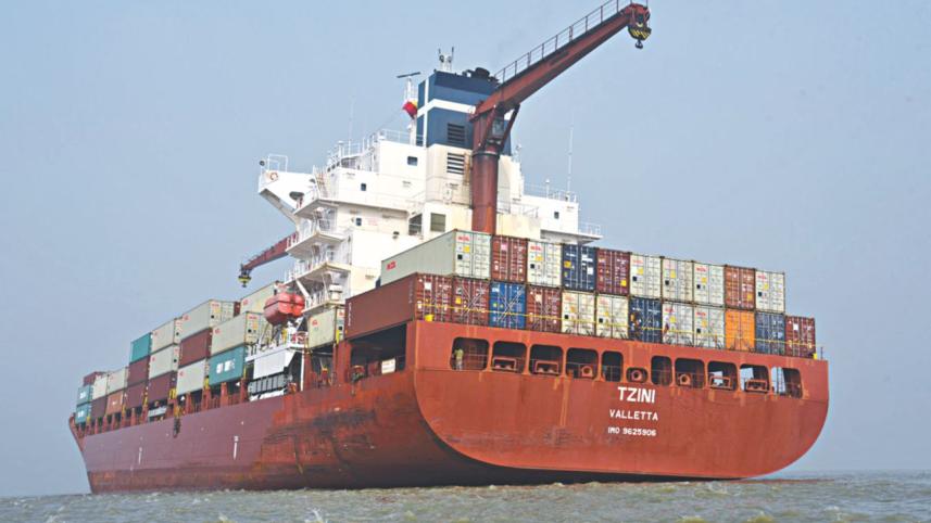 ctg port ship stuck.jpg