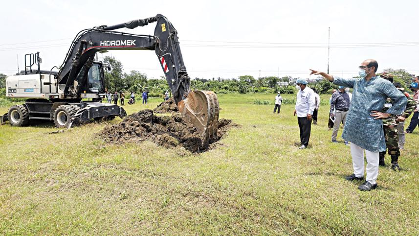 DNCC-mayor-inaugurates-excavation.jpg