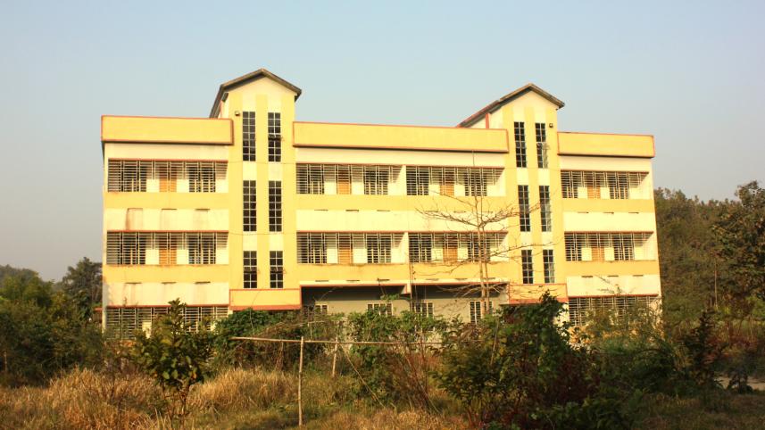 Dormitory lies unused.jpg